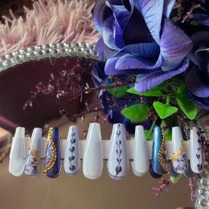 Sky glam press on nails